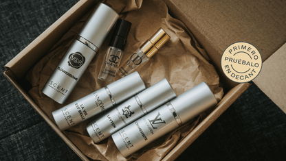 Caja de perfumes de lujo en prueba con opción de decant.